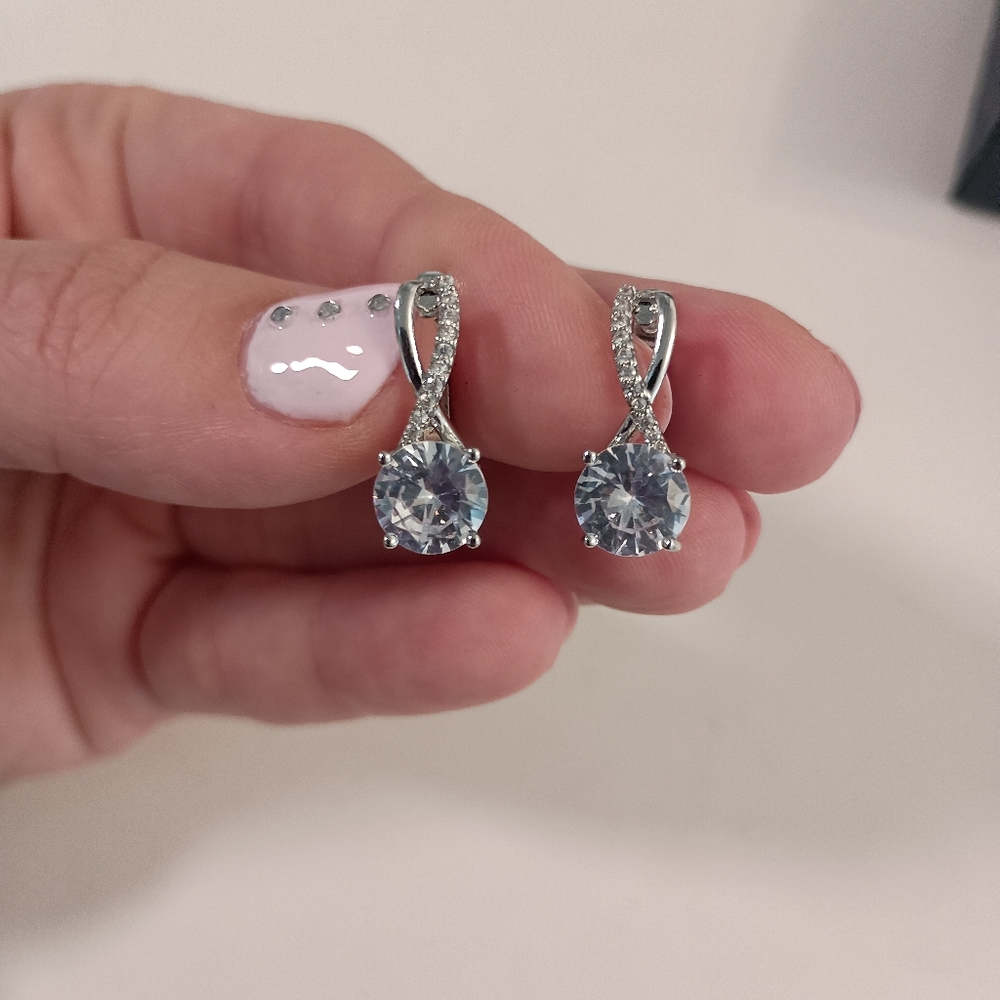 New  2 ct S925 Sterling Silver Moissanite Earring- Perfect Gift for Engagement